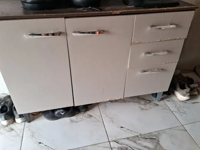 Vende jogo de armário 