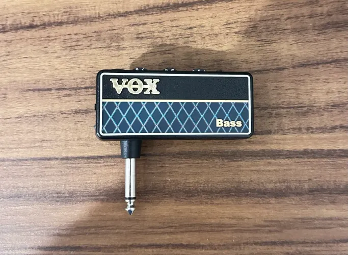VOX AmPlug Bass - Amplificador de Fone para Contrabaixo