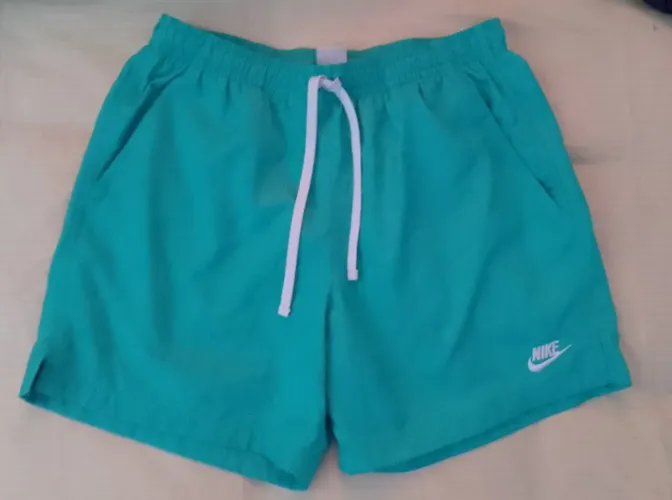 Bermuda Nike (G)
