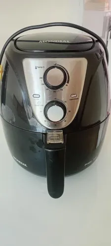 Airfryer Mondial Pratic 3,6Lts com o cesto danificado