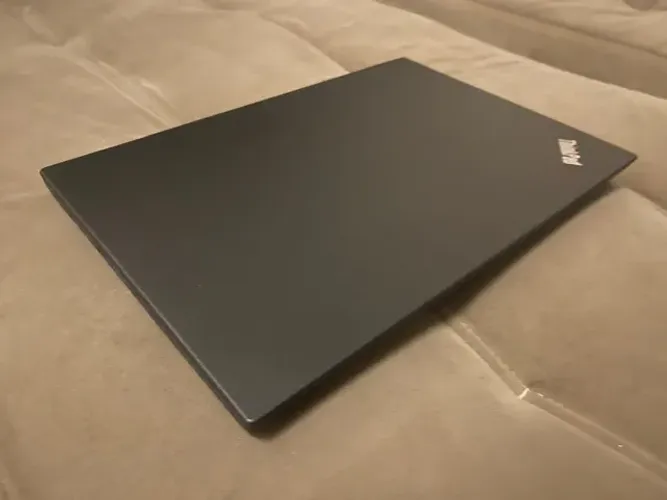 Ultrabook Lenovo i5 ThinkPad T490 8a Geração c/ 8Gb de Ram e SSD NVME de 256Gb