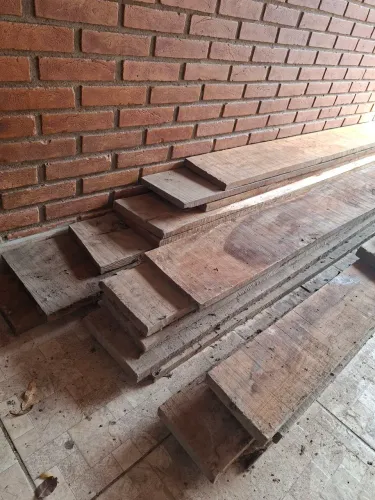 Vende-se Madeira