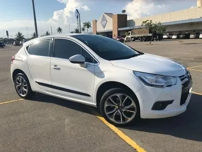 Citroen DS4 1.6 Turbo 16V 5P Aut. 2014