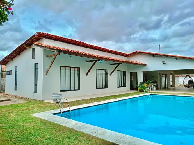 VENDO CASA MODERNA E REFORMADA NO JARDIM ELDORADO