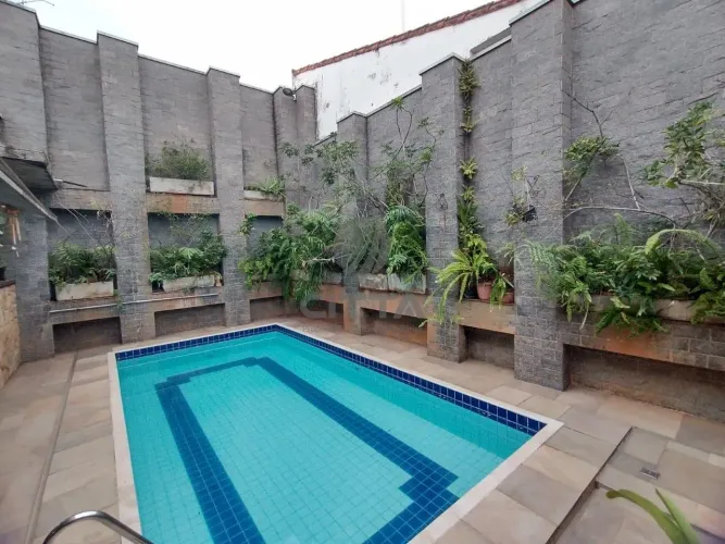 Casa de 3 quartos à venda na Vila Nogueira, Região do Taquaral - Campinas/SP.