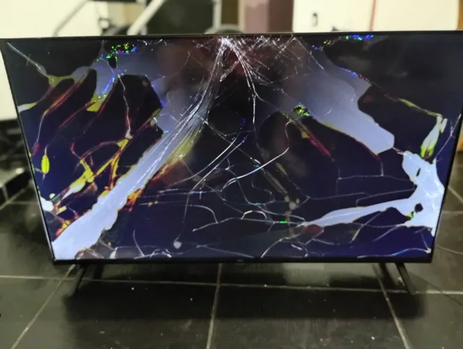 Tv TCL 42 POLEGADAS