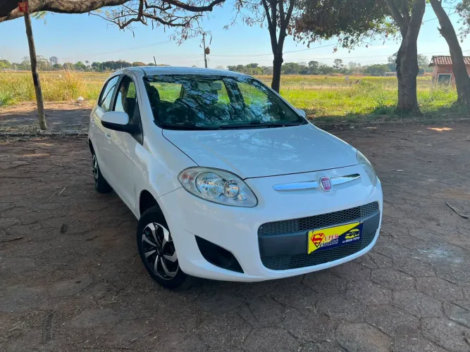 Fiat Palio Attractive 1.0 EVO Fire Flex 8V 5P 2015
