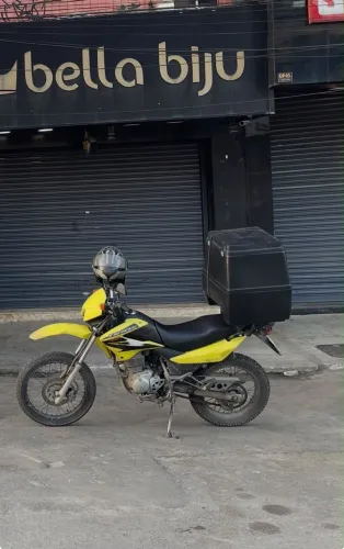 Vendo moto para trabalho