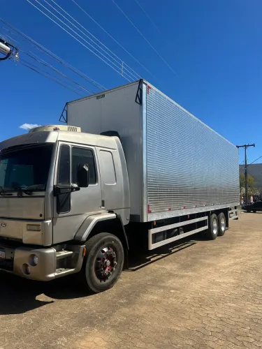 Ford cargo 1622 bau