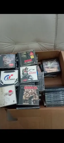 122 CDs PS1 mídia prata c gravação.