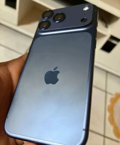 iPhone 17 pro max