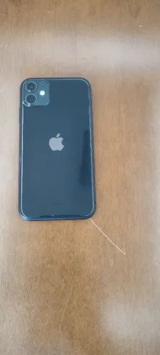 iPhone 11 128gb 75% da bateria sem detalhe nenhum e nunca aberto.900 reais