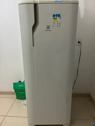 Geladeira Frost Free Electrolux