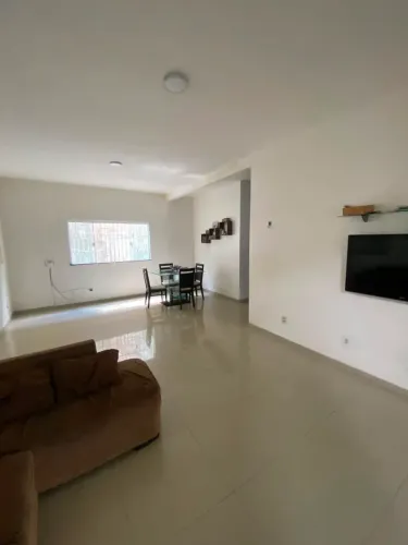 ALUGO CASA NO MIRITIUA / TURU