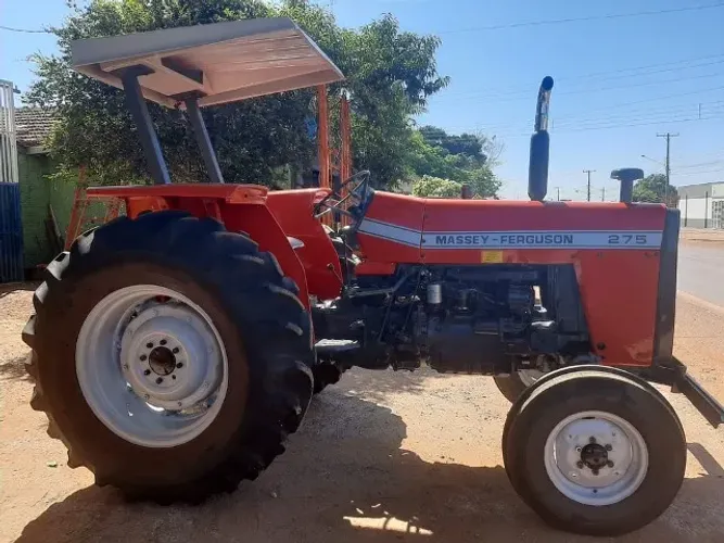 Trator Massey Ferguson 275