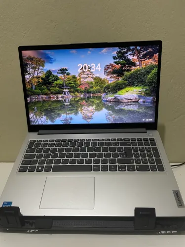 Vendo Notebook Lenovo Ideapad 1 Intel Core i5 512gb 8GB RAM 