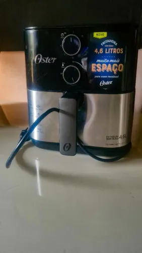 Fritadeira air fryer 4,6L Oster 