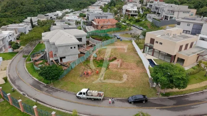 Terreno à venda, 650 m² por R$ 1.650.000,00 - Alphaville - Santana de Parnaíba/SP