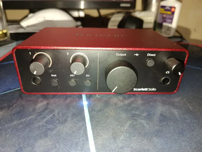 Focusrite scarlett solo 4 geração