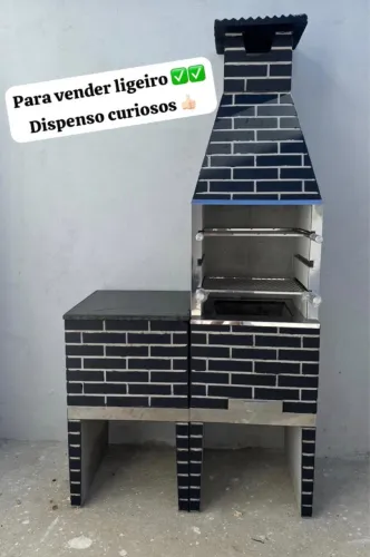 Vendo churrasqueira 