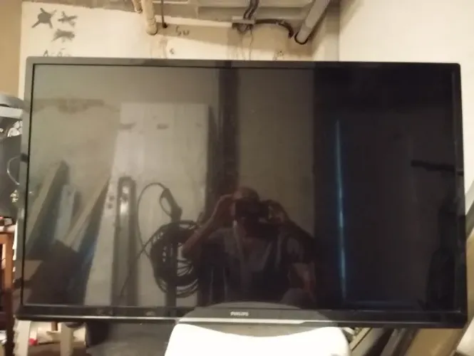 Vende se uma tv Philips