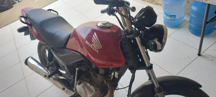 Moto fan 125 2013 muito boa para trocar em carro