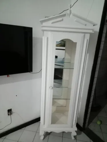 Cristaleira madeira macisa 