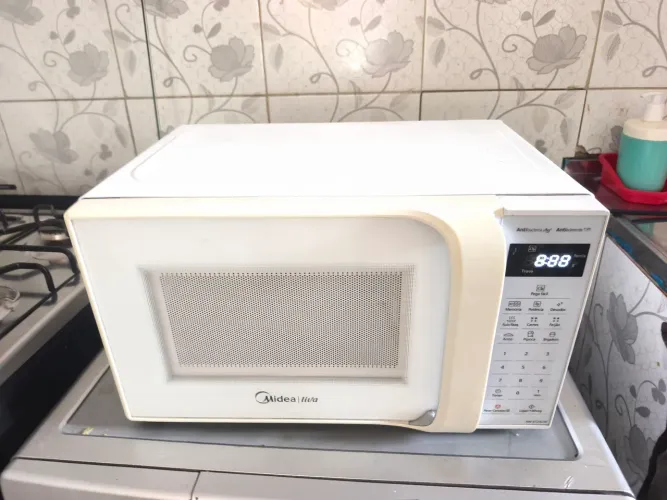 Vendo microondas Midea