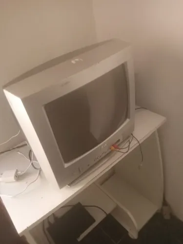 Vendo tv de tubo 14 polegadas 