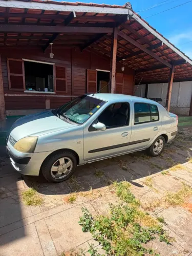 Renault Clio Sed.rt/privil.1.0/1.0 Hi-pow.16v 4P 2005