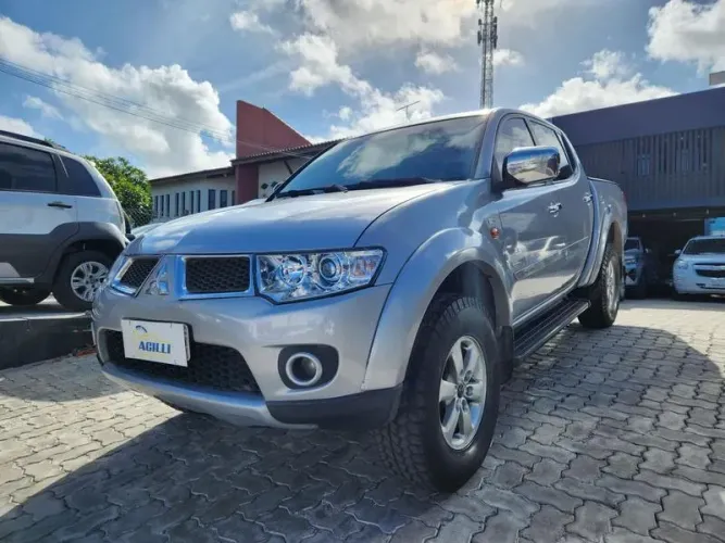 Mitsubishi L200 Triton HPE 3.2 CD TB Int.diesel AUT 2013
