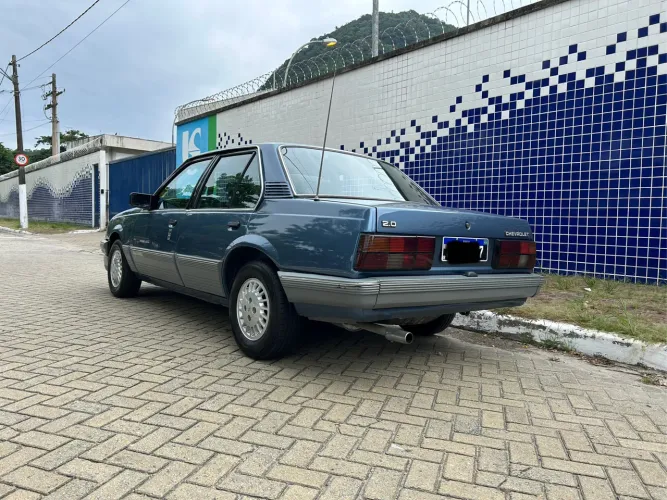 Chevrolet Monza Classic SE 2.0 /mpfi E EFI 2P E 4P 1988