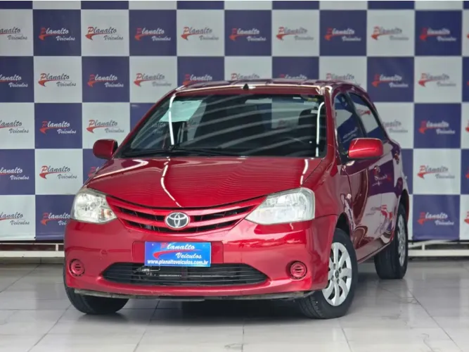 Toyota Etios XS 1.3 Flex 16V 5P Mec. 2013