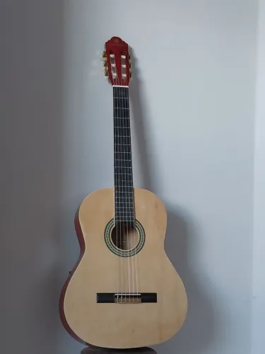 Violão (Nylon) - Praticamente Novo!