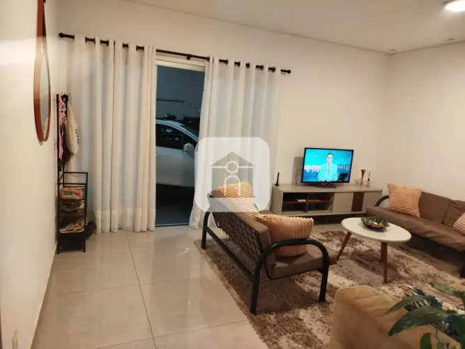 Casa para venda no bairro Jardim Patrícia