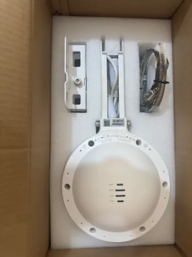 Super roteador  ACCESS POINT EXTERNO WI-FI 5 AC1300 RUIJIE mais a fonte 