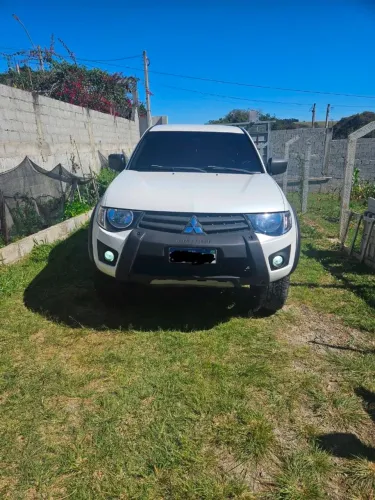 Mitsubishi L200 Triton Outdoor 2.4 Flex 16V CD Mec. 2017