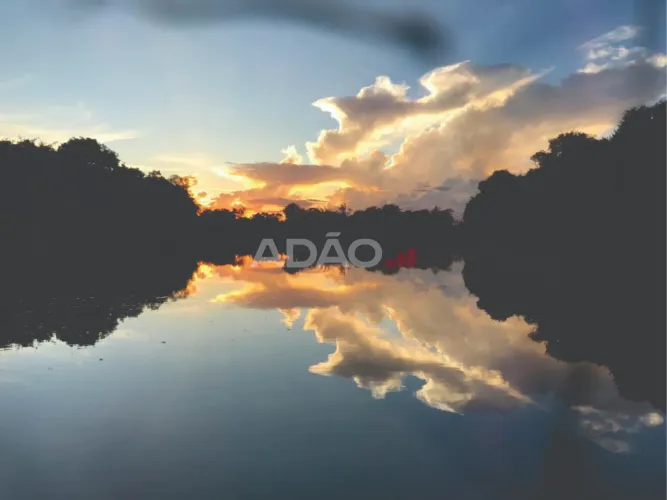 Fazenda com 38.721,00 ha no Mato Grosso para gado divisa com estados de Goiás e Tocantins.