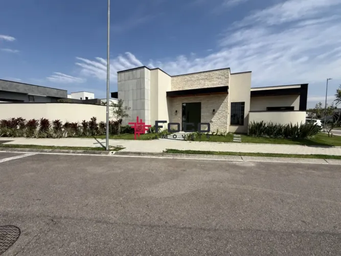 Casa/Condomínio - Residencial - No bairro Urbanova - Condominio Mont Blanc