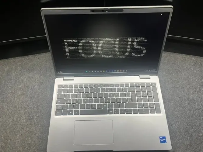 Notebook Dell Latitude 5571 i7 (32GB RAM + 1TB HD)