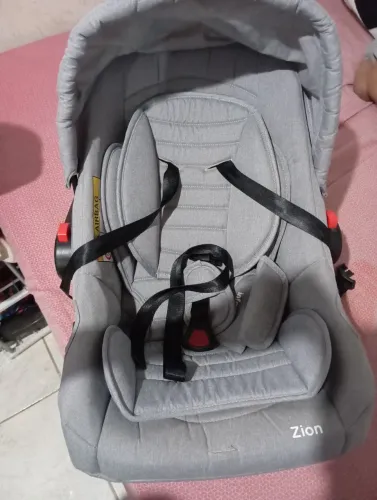 Cadeirinha de bebê 