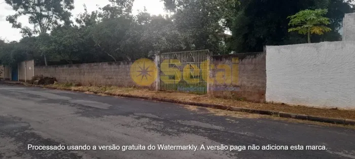 TERRENO plano / 442 m2 / Centro - Carmo da Cachoeira - MG