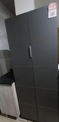 Armário de Duas Portas 