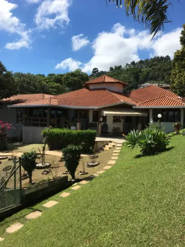 CASA EM CONDOMÍNIO DE 600 DE Á.U. E 3500 DE ÁREA TOTAL - CAIEIRAS