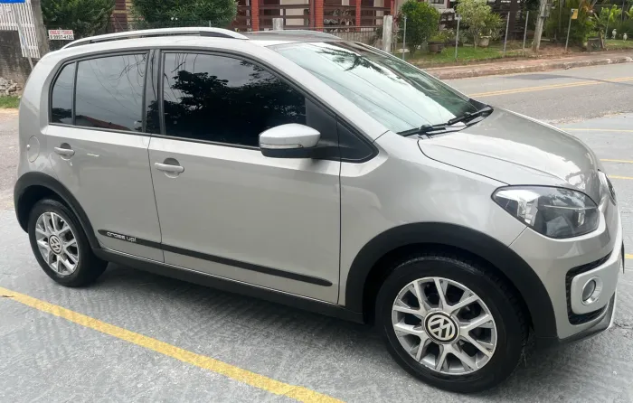 Volkswagen Up! Cross 1.0 T. Flex 12V 5P 2015