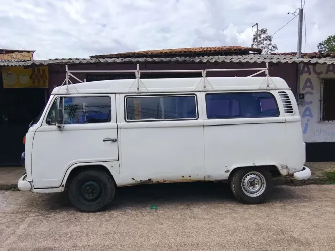 Volkswagen Kombi Standard/ Luxo/ Serie Prata 2000