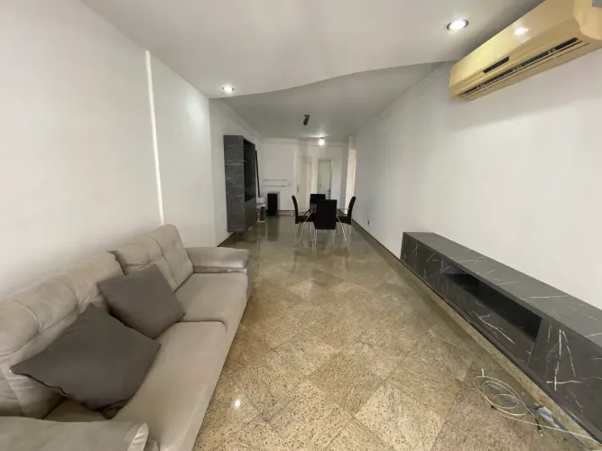 Apartamento Com 04 Quartos no Bairro de Nazaré - Andar Alto