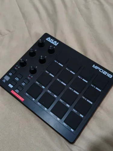 AKAI MPD218