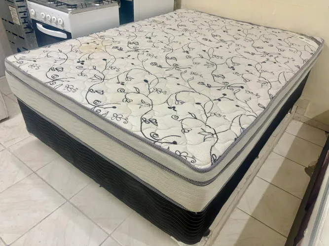 Cama box de casal , cama de casal