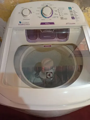 Maquiagem de lavar Eletrolux